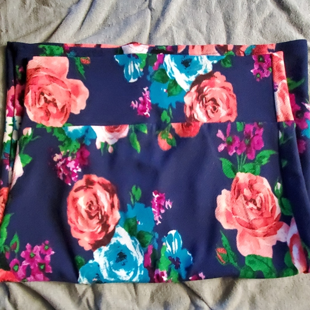 Floral pencil skirt